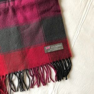 NWOT 100% cashmere scarf